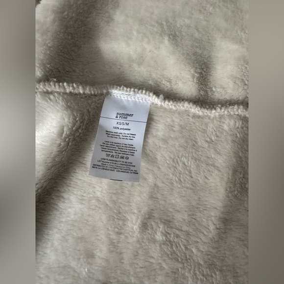 Summer & Rose Cream Cozy Robe - XS/S/M - Picture 4 of 5